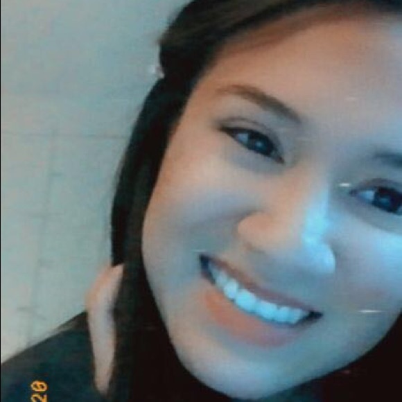 Meet your Posher, Ashley - Picture 1 of 2